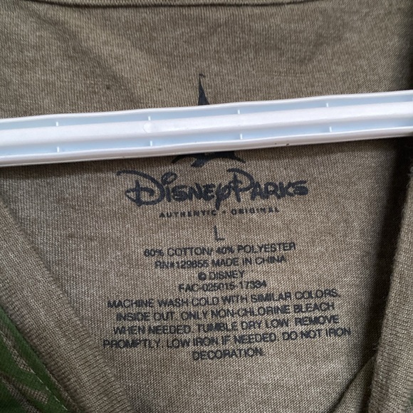 Disney Animal Kingdom Tshirt - Picture 2 of 3